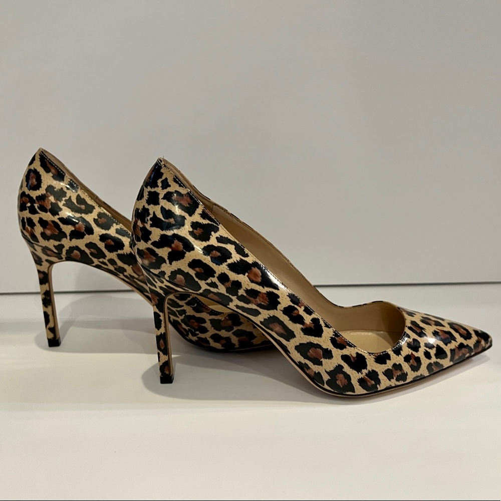 MANOLO BLAHNIK Patent Leather Leopard BB Pumps - 37